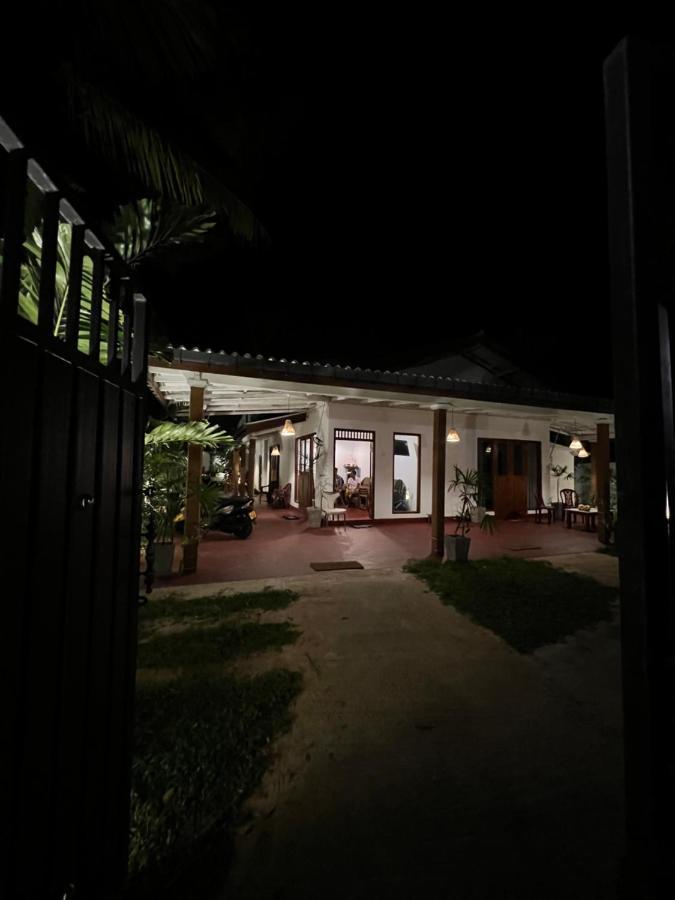 Jungle Villa Ahangama Exterior photo